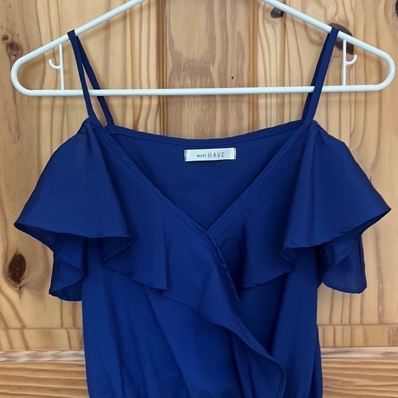 Must Have Flutter Sleeve Tank - Picture 4 of 6